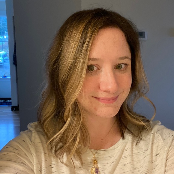 Meet your Posher, Kaitlin - Picture 1 of 1